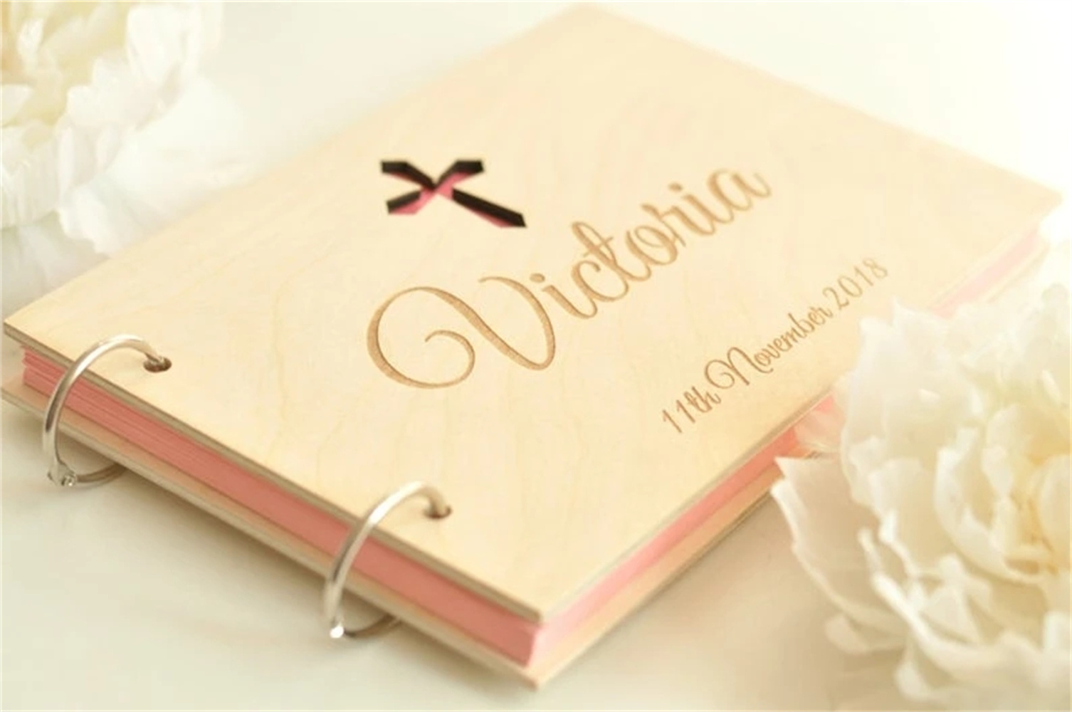 Custom Photo Book - تخصيص أي نص عبر الخشب استحمام