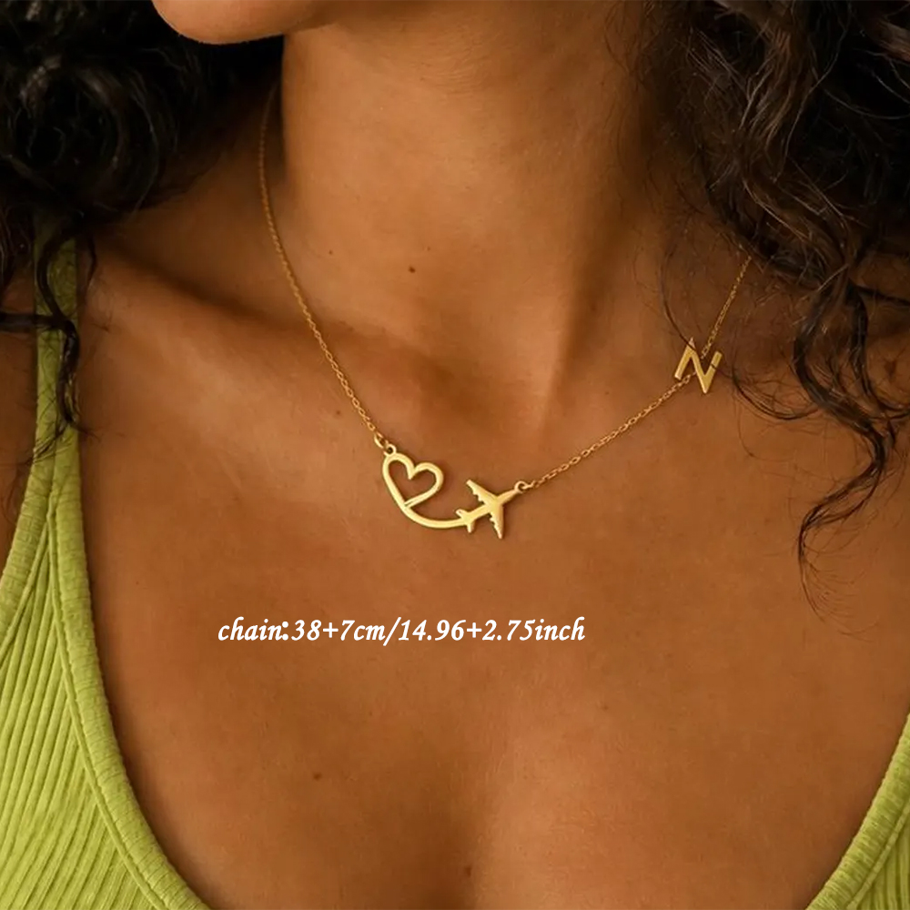 قلادة مخصصة على شكل قلب وطائرة - مراجعة Name Necklace Custom وسعره
